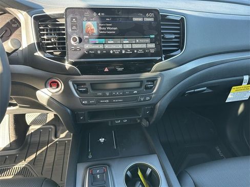 New 2025 Honda Ridgeline RTL image 25