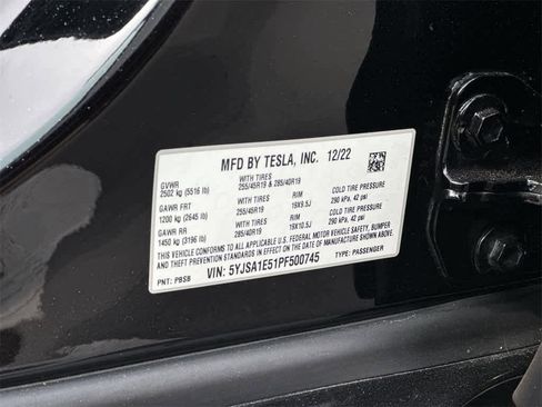 Used 2023 Tesla Model S image 10