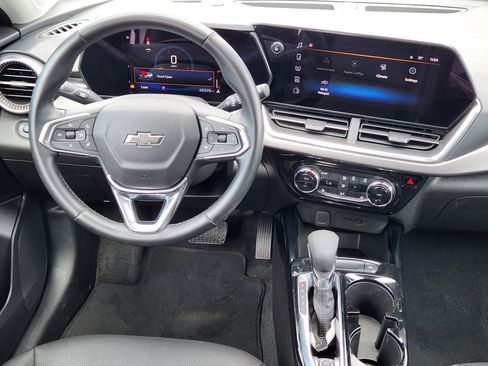 Used 2024 Chevrolet Trax ACTIV w/ Driver Confidence Package FWD image 9