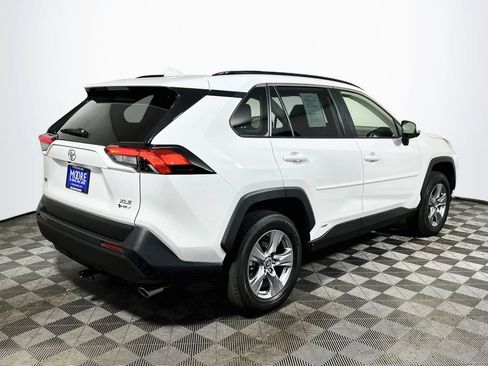 Certified 2025 Toyota RAV4 XLE AWD/4WD image 7