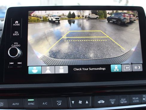 Certified 2025 Honda Odyssey Touring image 17