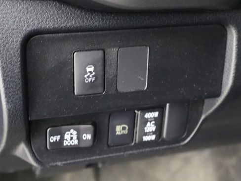 Used 2020 Toyota Tacoma TRD Sport AWD/4WD image 22