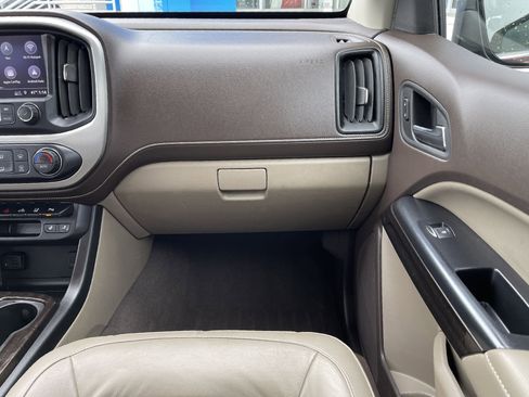 Used 2020 GMC Canyon SLT w/ Driver Alert Package image 32