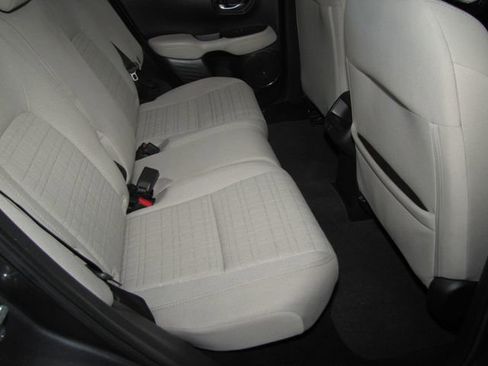 Certified 2025 Honda HR-V LX image 16