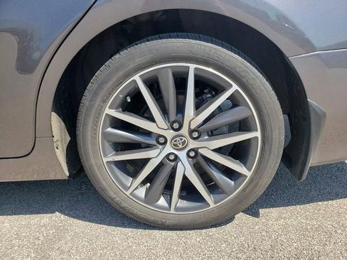 Used 2024 Toyota Camry XLE FWD image 27