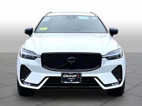 New 2026 Volvo XC60 B5 Ultra w/ Protection Package Premier AWD/4WD image 2