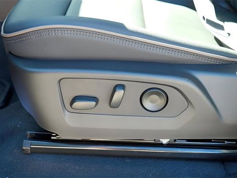 New 2026 GMC Canyon Denali image 20