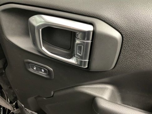 Used 2026 Jeep Wrangler Willys image 24