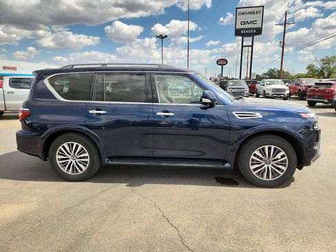 Used 2023 Nissan Armada SL w/ Captain's Chairs Package image 5