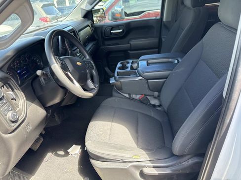 Used 2022 Chevrolet Silverado 1500 Custom w/ Safety Confidence Package image 3