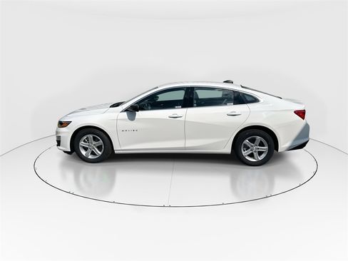 Used 2024 Chevrolet Malibu LS image 5