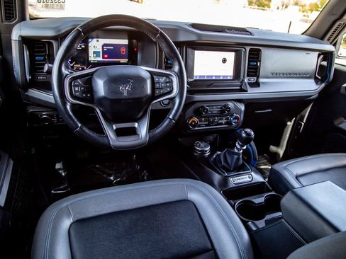 Used 2021 Ford Bronco Black Diamond AWD/4WD image 10