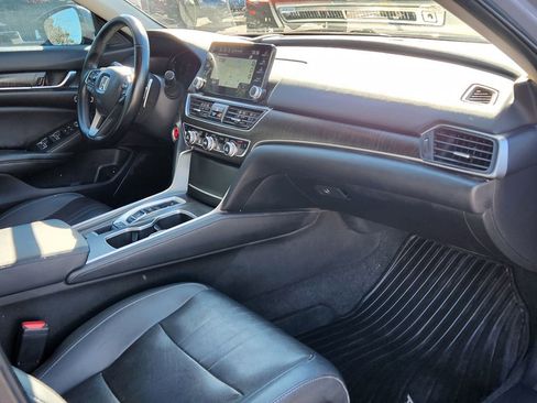 Used 2021 Honda Accord Touring image 16