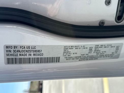 Used 2025 Jeep Compass Limited w/ Elite Group image 17