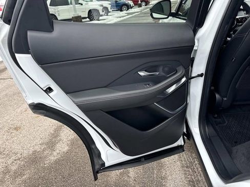 Used 2024 Jaguar E-PACE R-Dynamic SE image 13