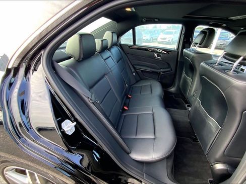 Used 2016 Mercedes-Benz E 350 4MATIC Sedan image 19