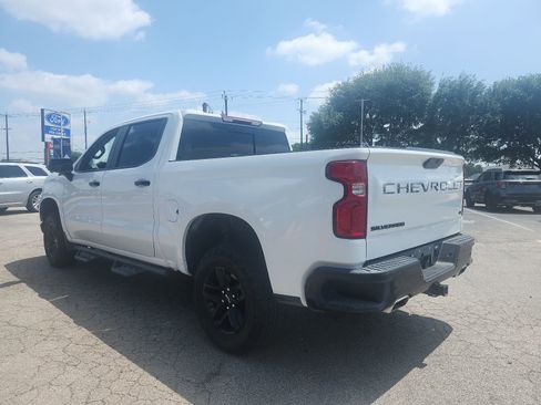 Used 2021 Chevrolet Silverado 1500 LT Trail Boss w/ Convenience Package II AWD/4WD image 5