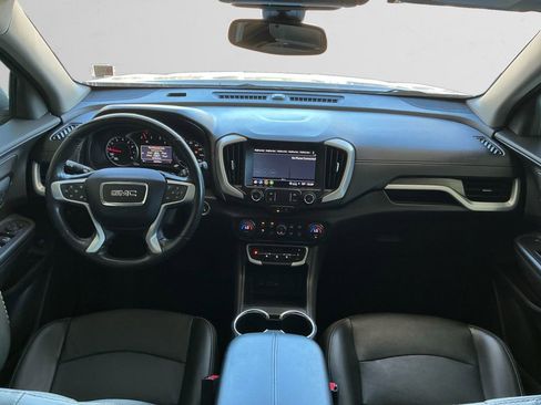 Used 2022 GMC Terrain SLT image 10