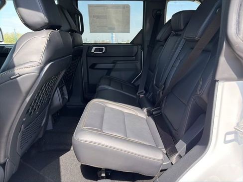 New 2026 Ford Bronco Badlands AWD/4WD image 12