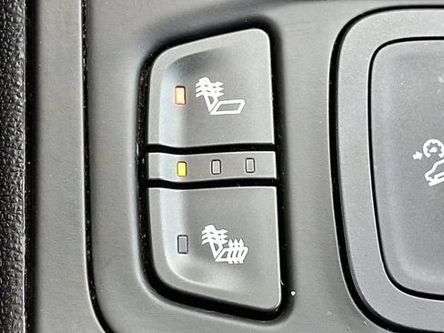 Used 2018 GMC Terrain SLE w/ Driver Convenience Package AWD/4WD image 24
