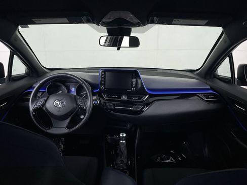 Used 2020 Toyota C-HR XLE FWD image 26