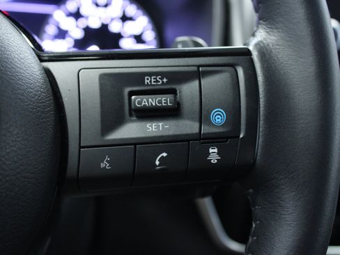 Used 2023 Nissan Rogue SL AWD/4WD image 21