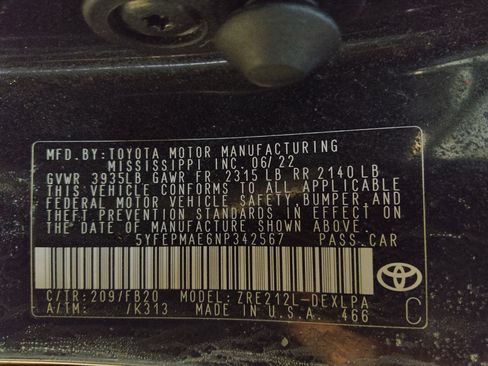 Used 2022 Toyota Corolla LE FWD image 33