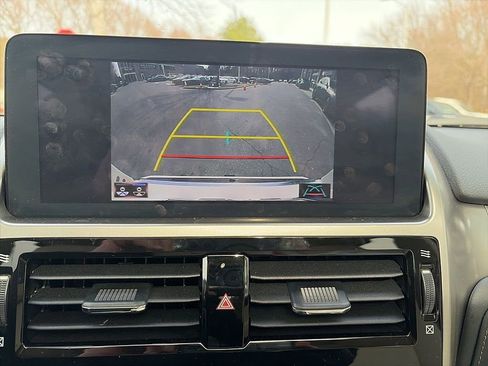 Used 2023 Lexus GX 460 Premium image 12