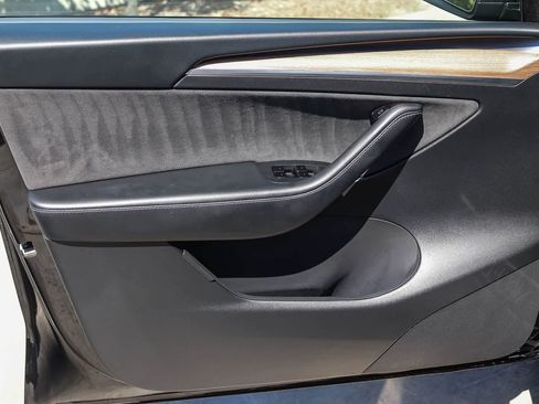 Used 2025 Tesla Model Y Performance AWD/4WD image 20