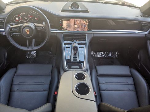 Used 2023 Porsche Panamera image 23
