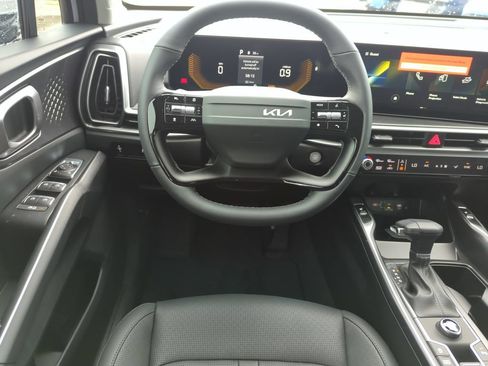 New 2026 Kia Sorento S FWD image 13