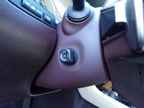 Used 2020 Lexus RX 450h AWD w/ Premium Package image 22