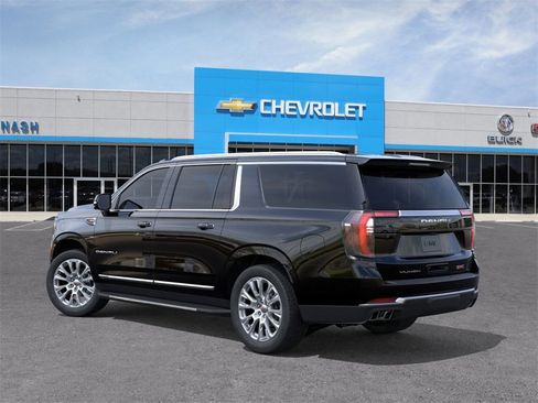 New 2025 GMC Yukon XL Denali image 3