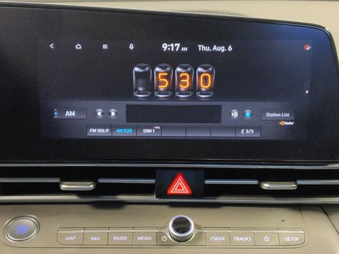 Used 2023 Hyundai Elantra SEL w/ Convenience Package FWD image 25