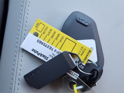 New 2026 Kia Sportage EX w/ EX Panorama Roof Package image 25