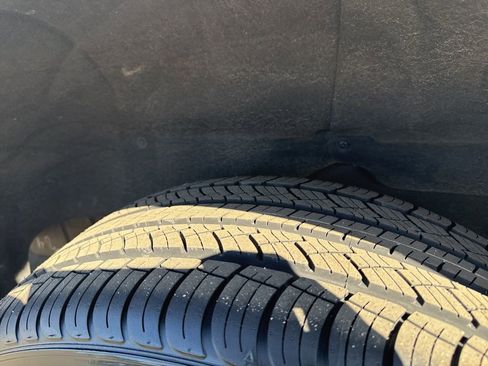 Used 2023 Chevrolet Silverado 1500 RST w/ Redline Edition image 34