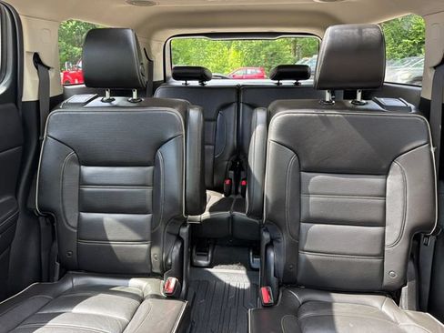Used 2019 GMC Acadia Denali w/ Technology Package AWD/4WD image 24