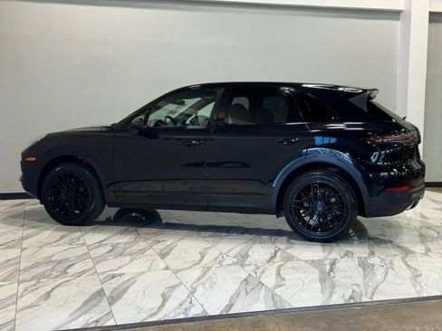 Used 2019 Porsche Cayenne AWD/4WD image 9