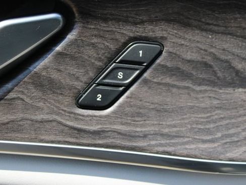Used 2022 Jeep Grand Cherokee L Overland AWD/4WD image 3