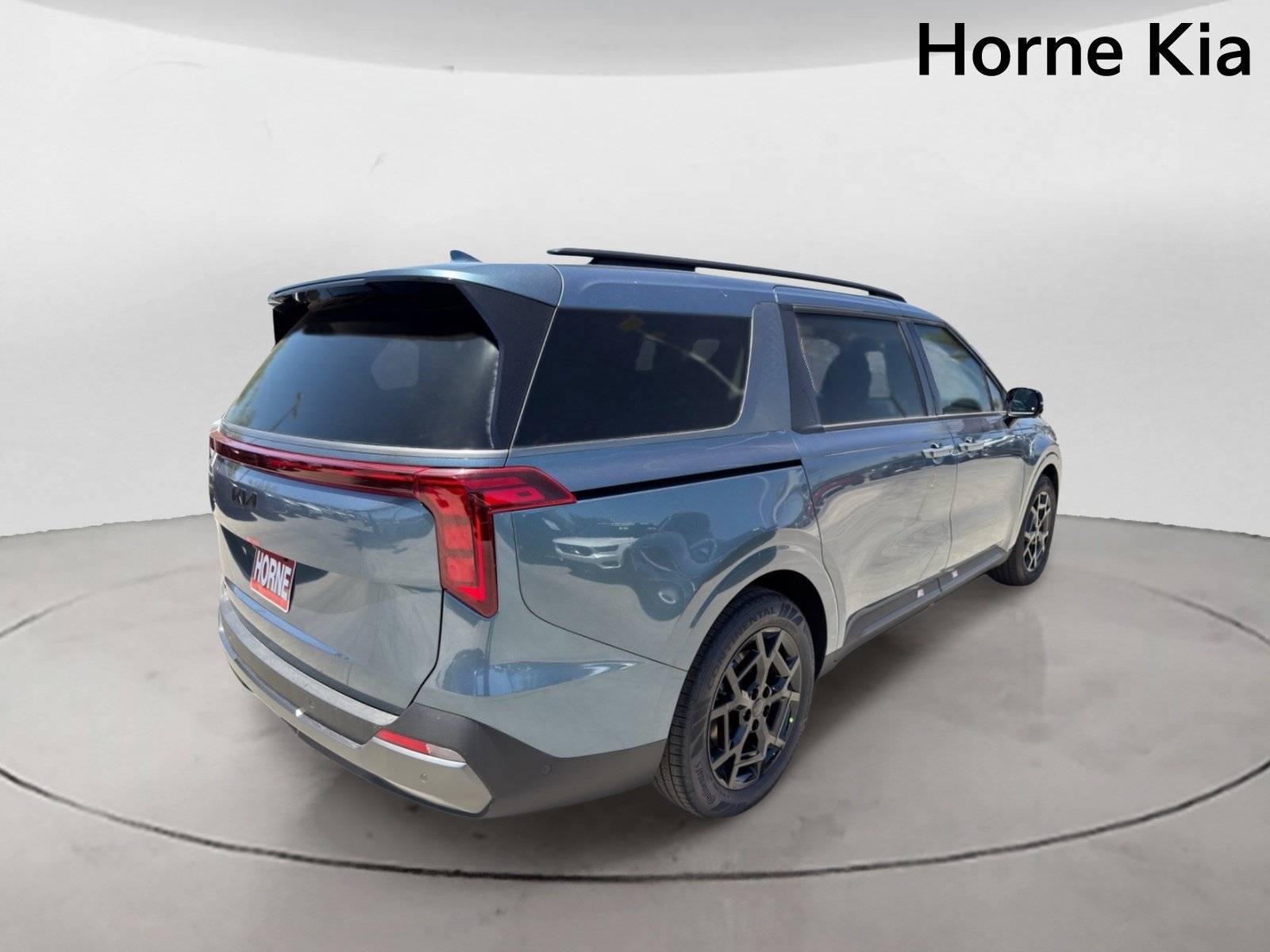 New 2026 Kia Carnival SX w/ SX Dark Edition Package FWD image 4
