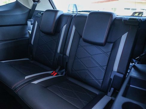 New 2026 Volkswagen Atlas Peak Edition image 29