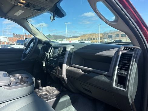 Used 2017 RAM 2500 Tradesman w/ Chrome Appearance Group image 9