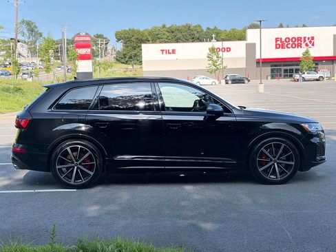 Used 2022 Audi SQ7 Prestige AWD/4WD image 7