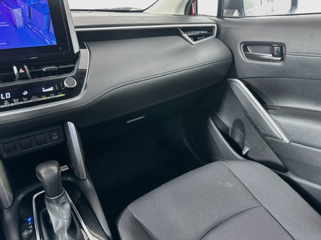 Used 2023 Toyota Corolla Cross LE FWD image 23