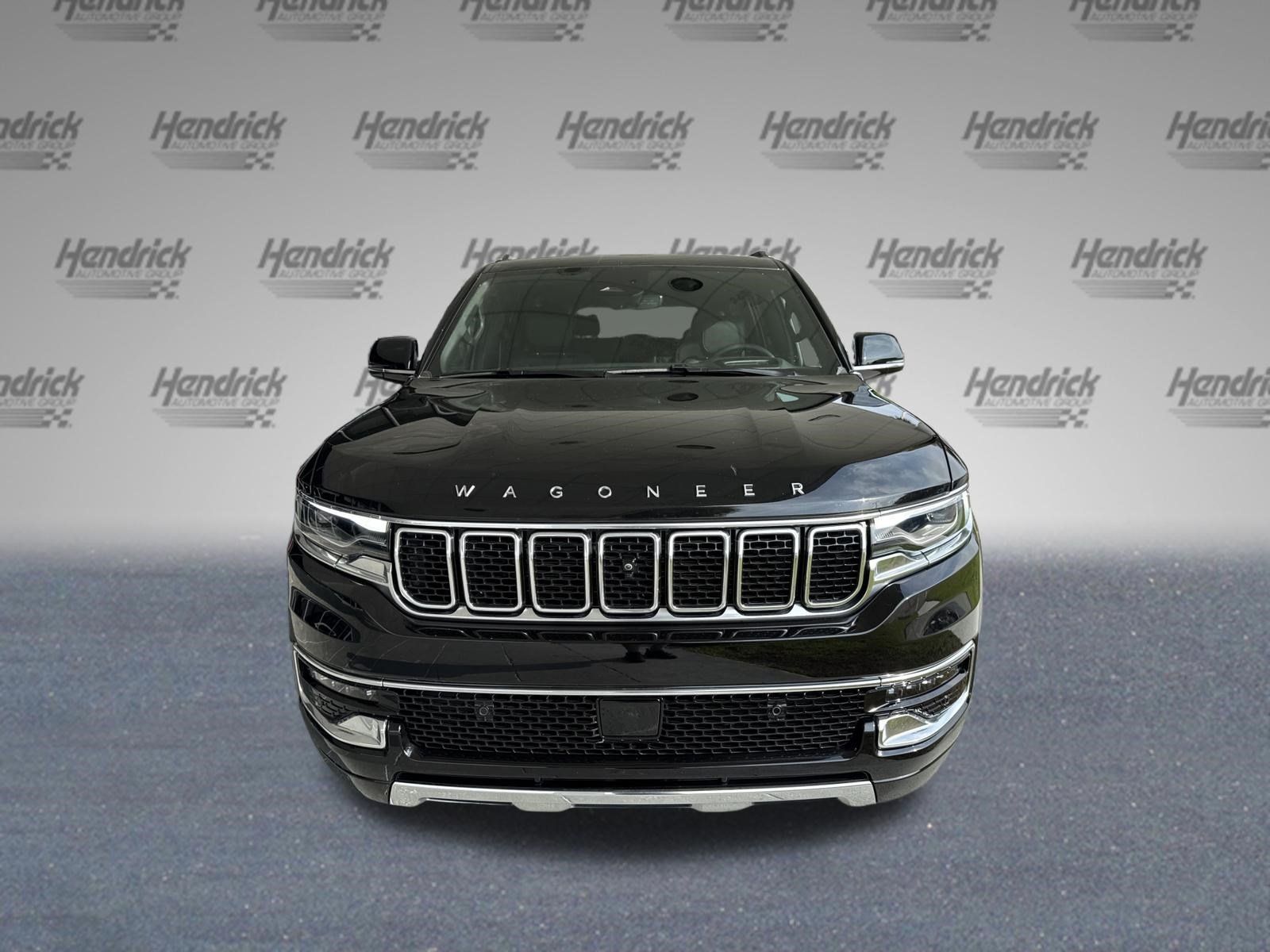 Used 2025 Jeep Wagoneer Series III w/ Premium Group I AWD/4WD image 3