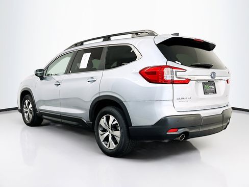 Used 2025 Subaru Ascent Premium AWD/4WD image 5
