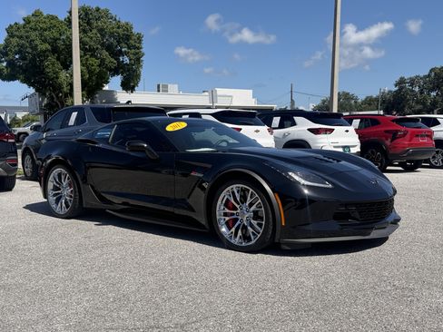 Used 2017 Chevrolet Corvette Z06 w/ Battery Protection Package RWD image 1