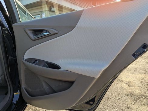 Used 2020 Chevrolet Malibu LT image 17