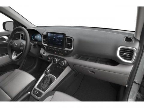 Used 2025 Hyundai Venue SEL FWD image 17