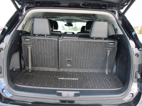 Certified 2022 Toyota Highlander XLE image 15